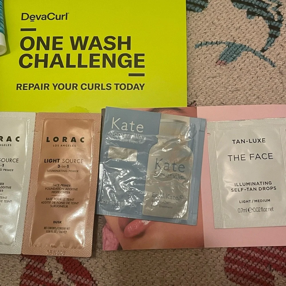 Hair and makeup lot - Picture 4 of 4